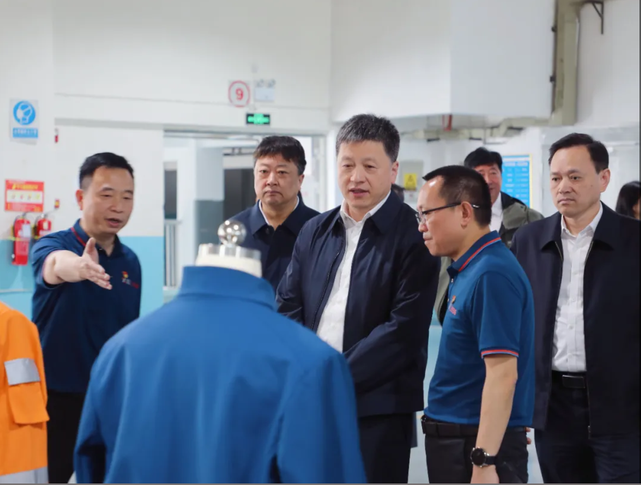 周群在际华3536公司调研时强调：弘扬军需精神，强化政治引领