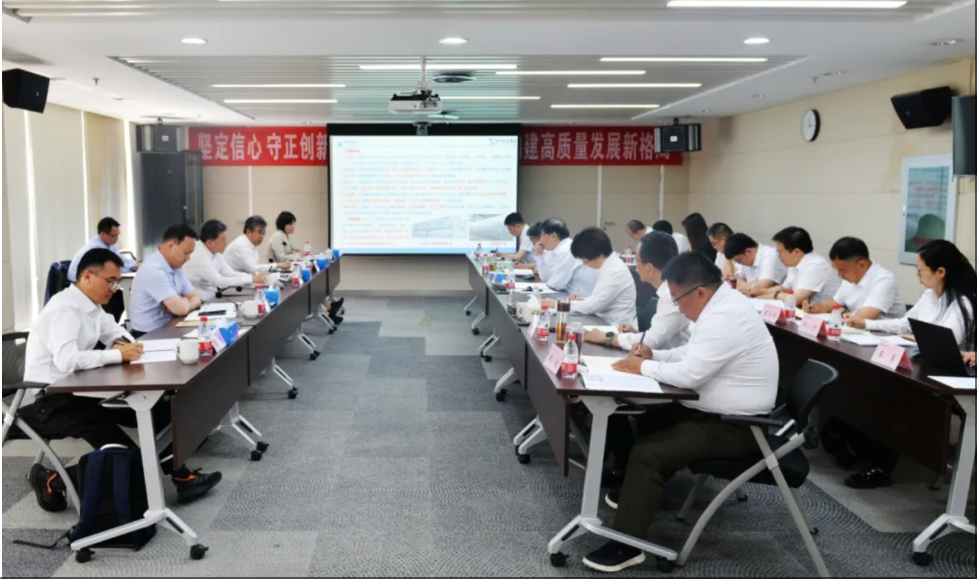 周群到新兴重工调研
